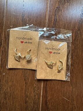 Bundle of 2 NWT Handmade Dangle Earrings